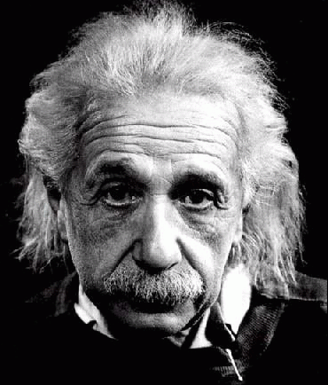 Альберт Эйнштейн 
    (1879 - 1955) 